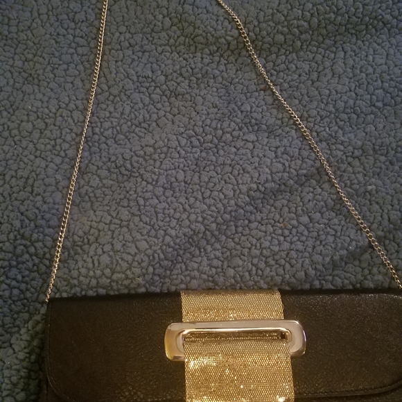 Crossbody - Picture 2 of 3